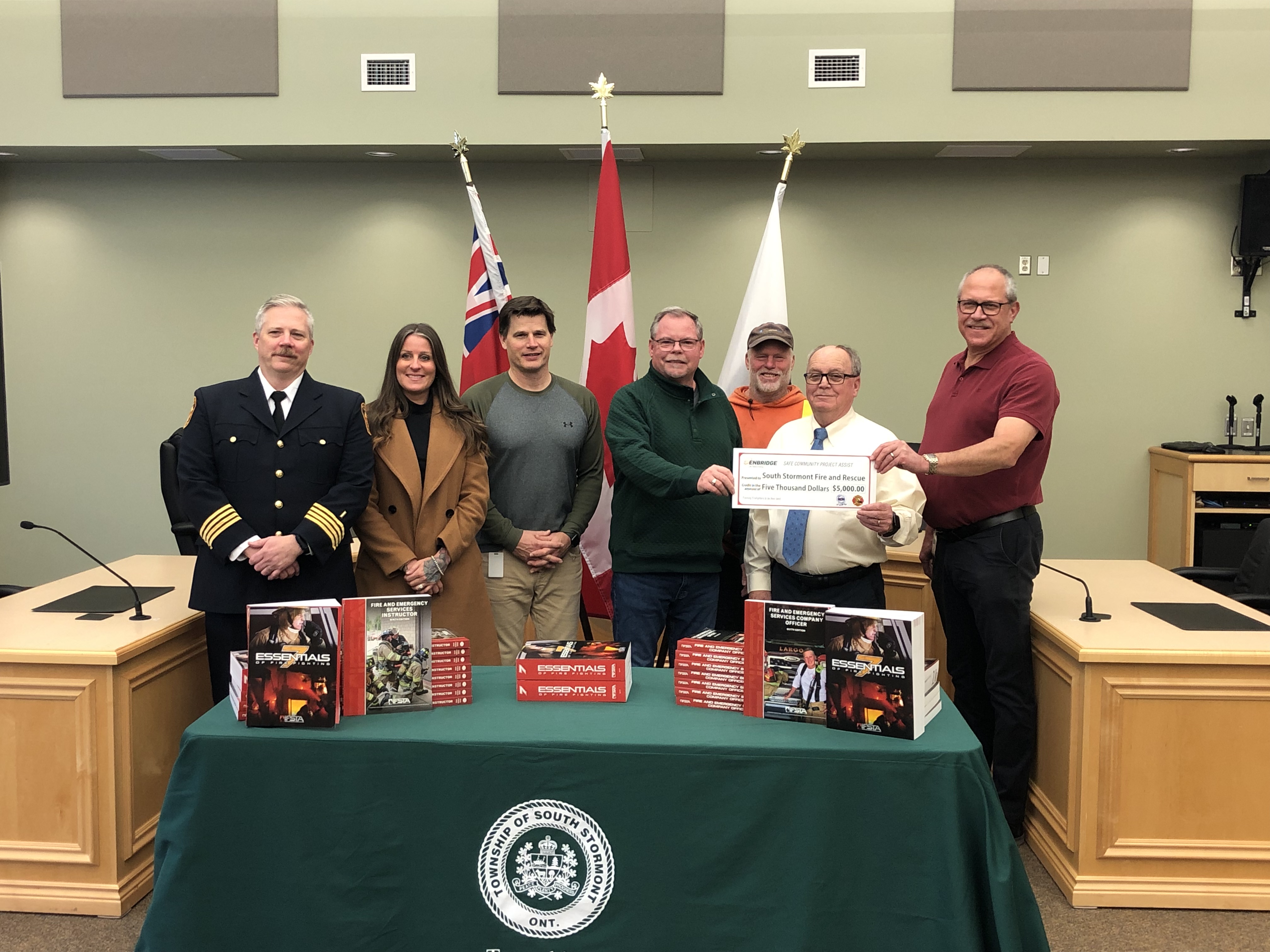 Members of Council presented with a cheque